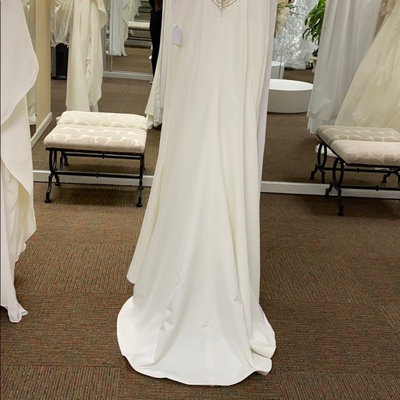 Monica Loretti - Belinda - Picture 6 of 7